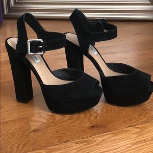 Steve Madden black platform peeptoes